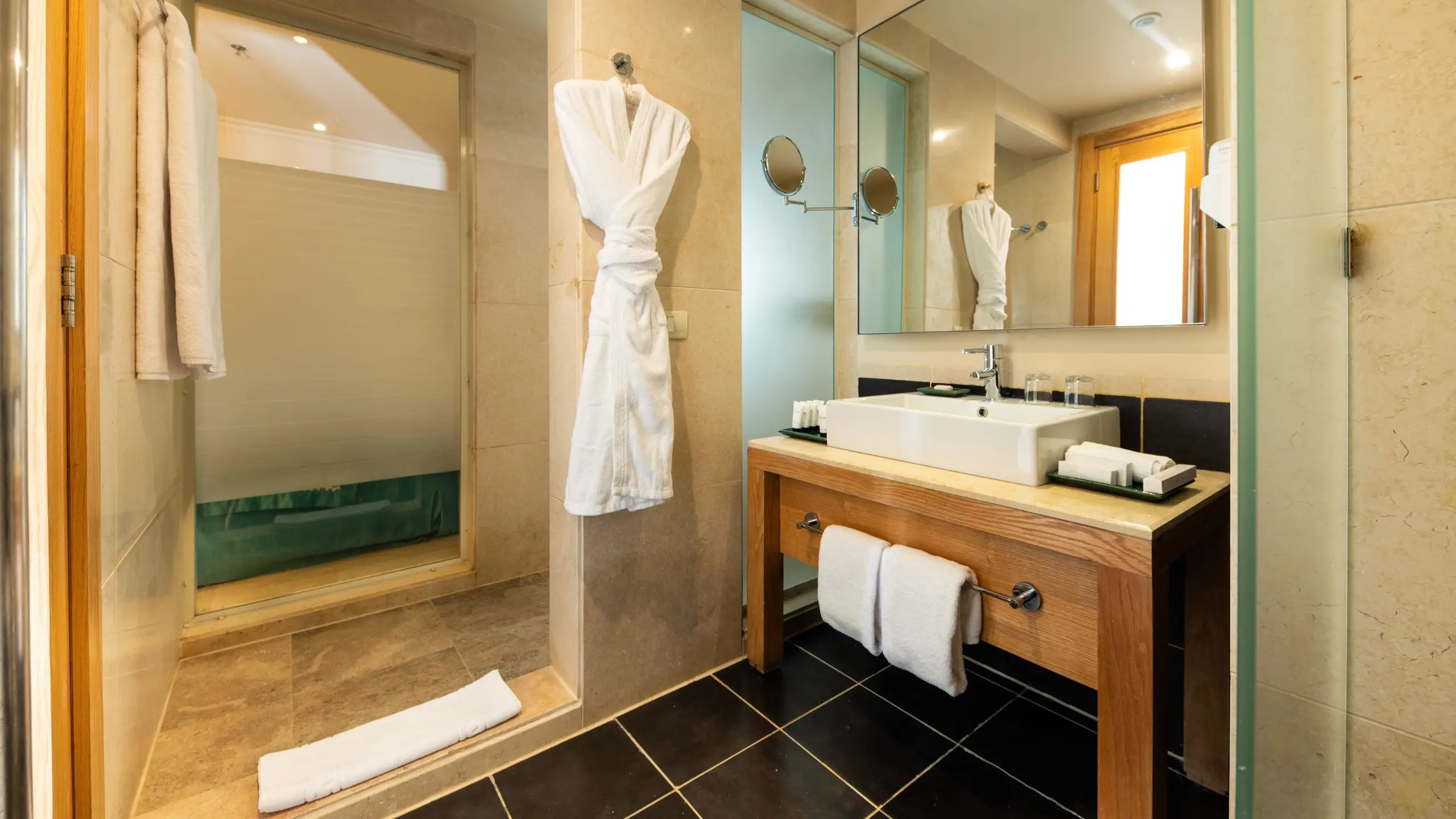 4FE572A117CA486BC61A5BB45A321872